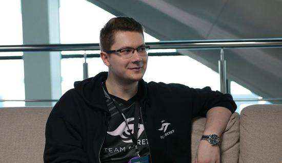 技战术和团 技战术和团