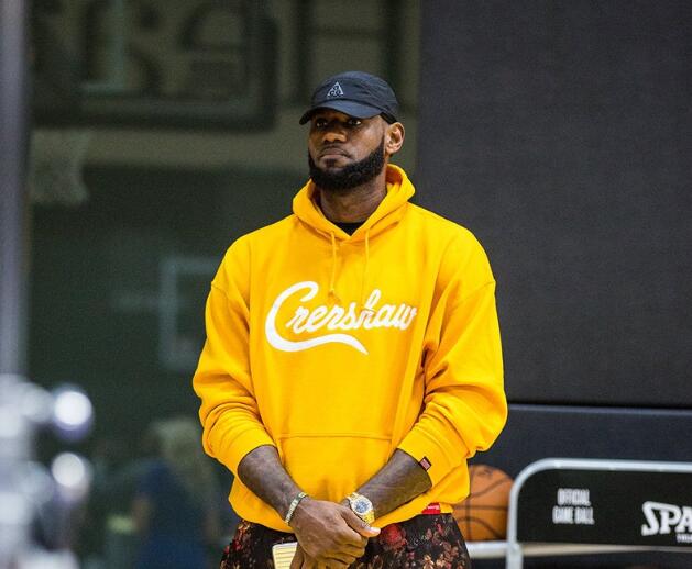 边锋回内锁 边锋回内锁