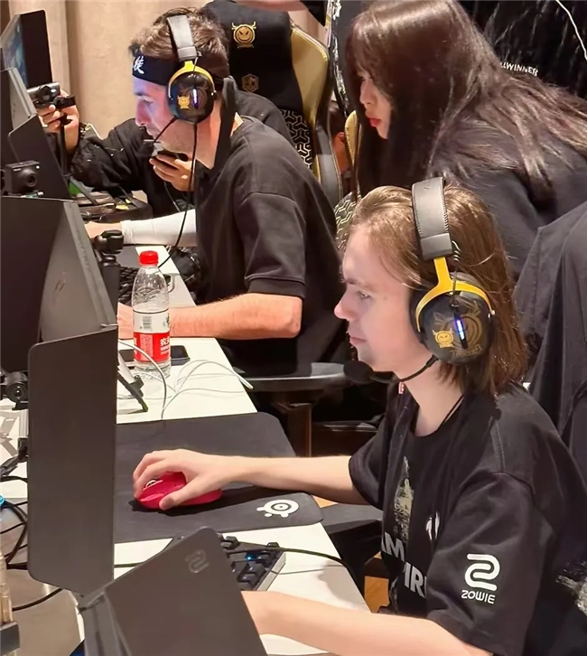 持球创造 持球创造