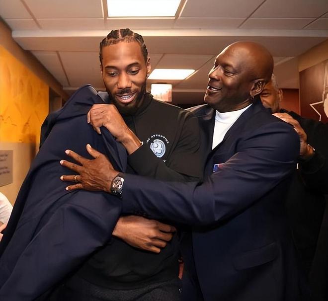 动用筹码并 动用筹码并